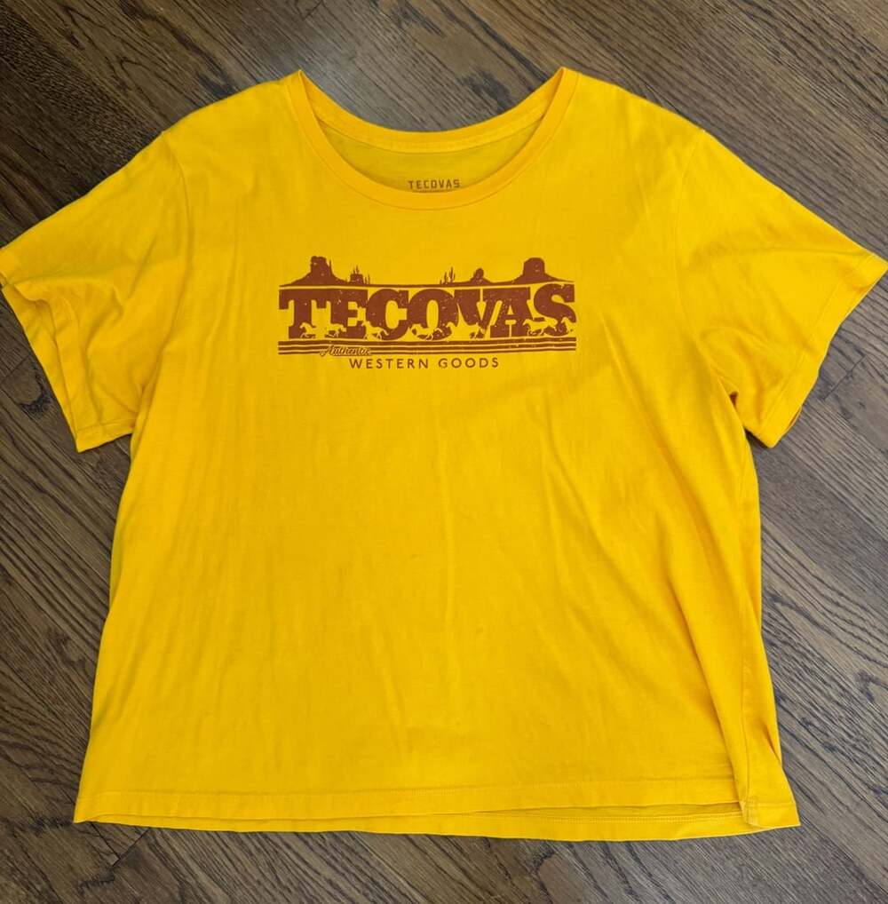 Tecovas Authentic Western Goods T-Shirt Size XL Yellow Graphic Tee
